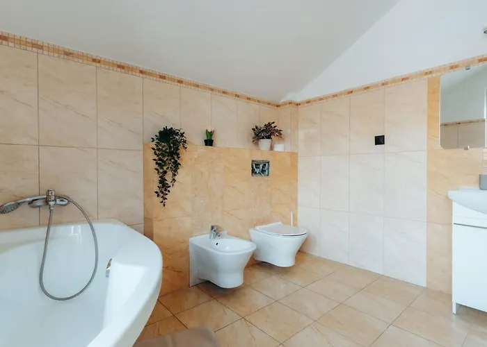 ヴィラ Party House - Private Events & Birthdays *